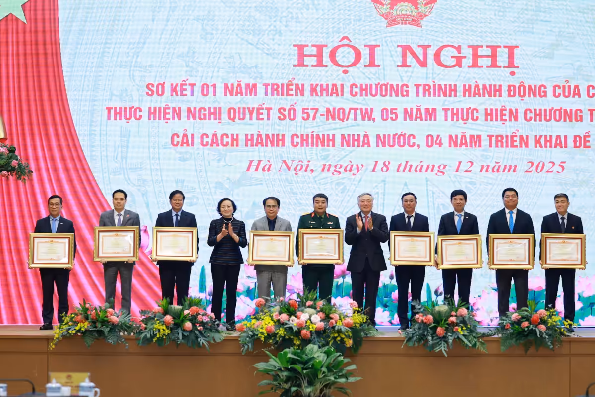 Vietjet receives PM’s Commendation