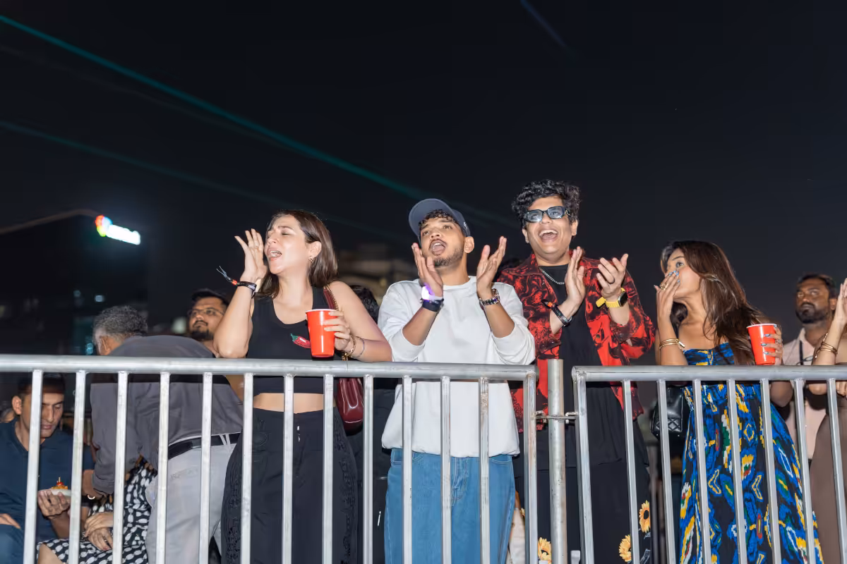 Sonu Nigam Satrangi Re