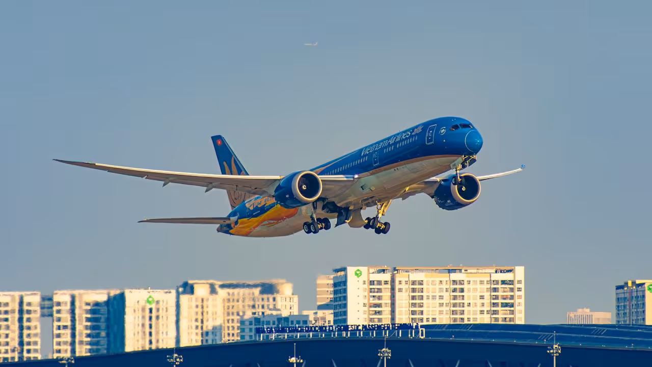 Vietnam Airlines